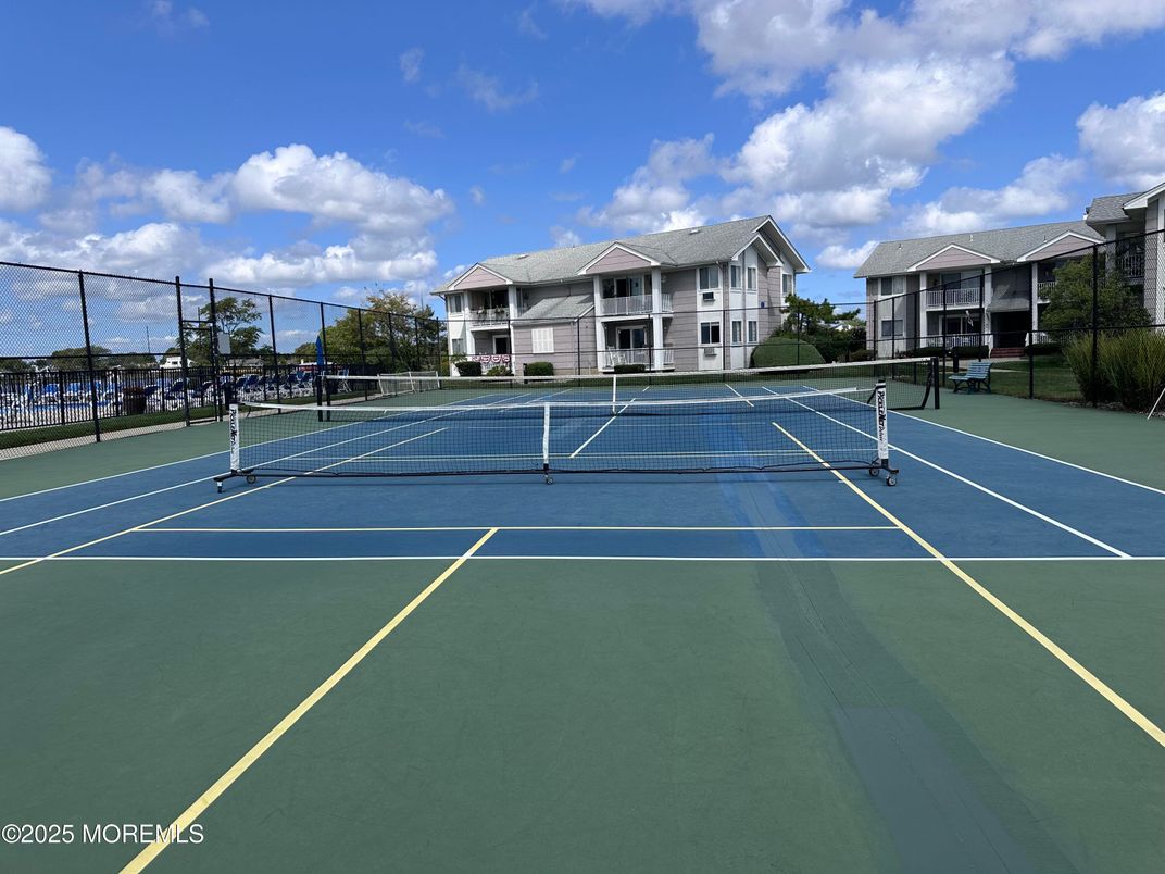 Exterior, Tennis Courts
