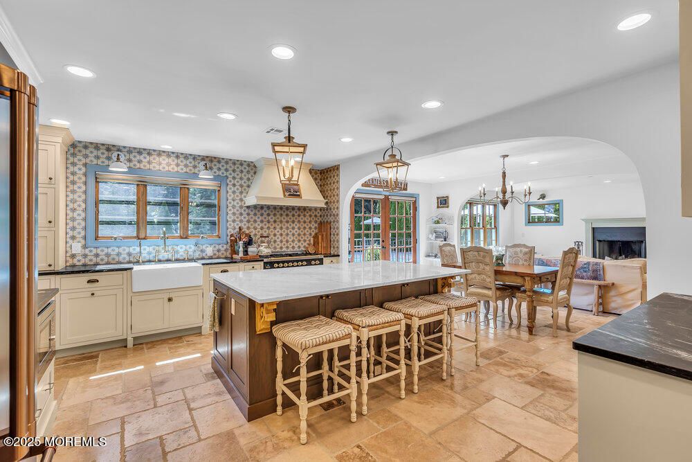 Chandelier, Dining room, Interior, Kitchen, Pendant Lights, Recessed Lighting