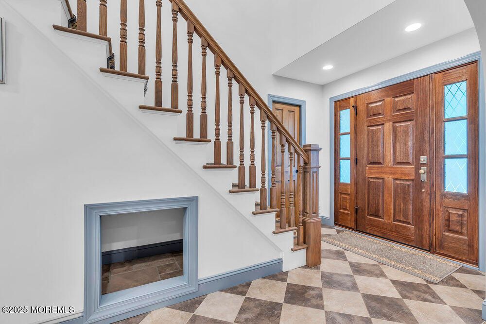 Interior, Recessed Lighting