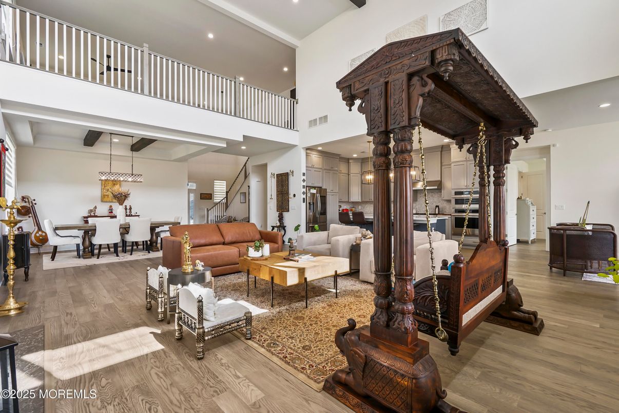 Dining room, Interior, Living room, Pendant Lights, Recessed Lighting, Wood Texture Flooring