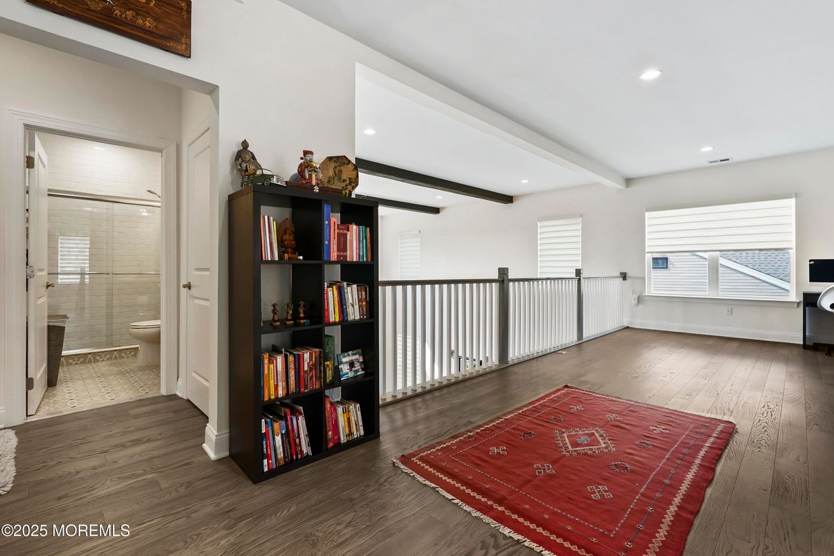 Bathroom, Interior, Recessed Lighting, Wood Texture Flooring