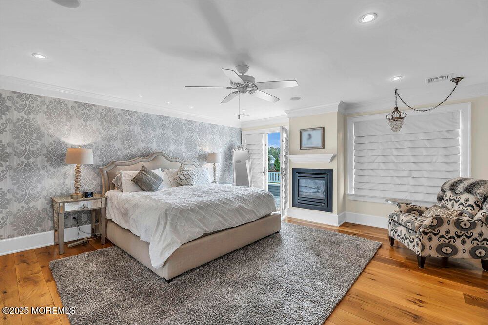 Bedroom, Fireplace, Interior, Recessed Lighting, Wood Texture Flooring