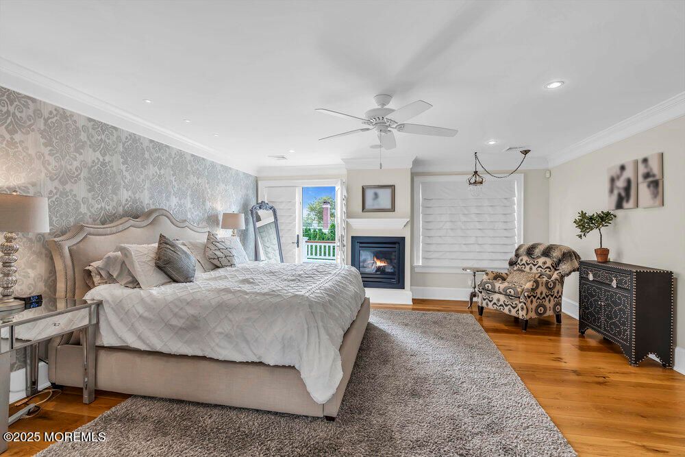 Bedroom, Fireplace, Interior, Recessed Lighting, Wood Texture Flooring