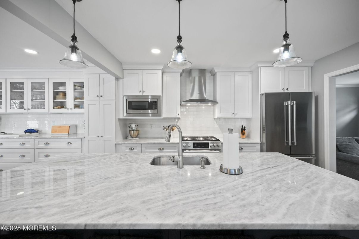 Interior, Kitchen, Pendant Lights, Recessed Lighting, Stainless Steel Appliances
