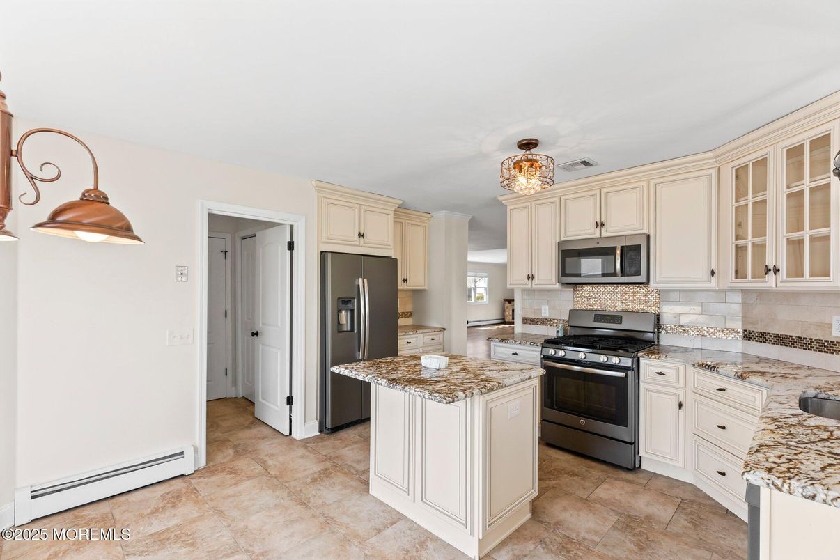 Interior, Kitchen, Stainless Steel Appliances