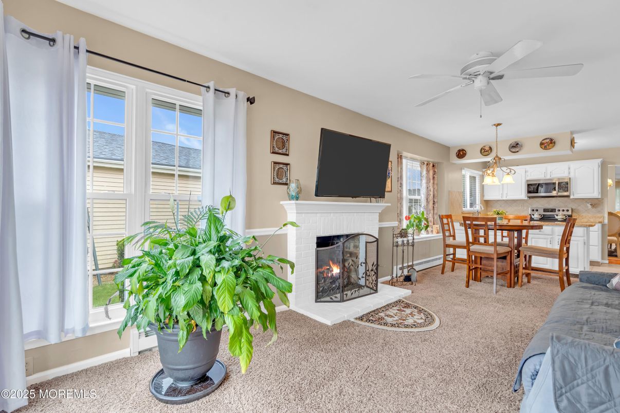 Dining room, Fireplace, Interior, Kitchen, Pendant Lights