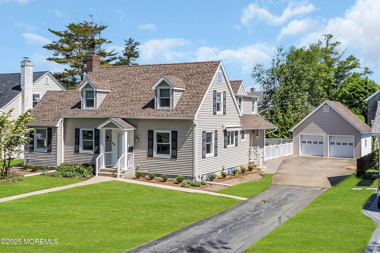 Detached Garage, Exterior, Facade, Cape Cod