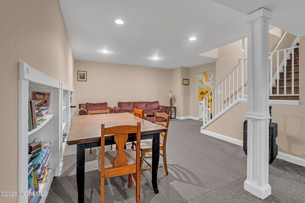 Dining room, Interior, Recessed Lighting