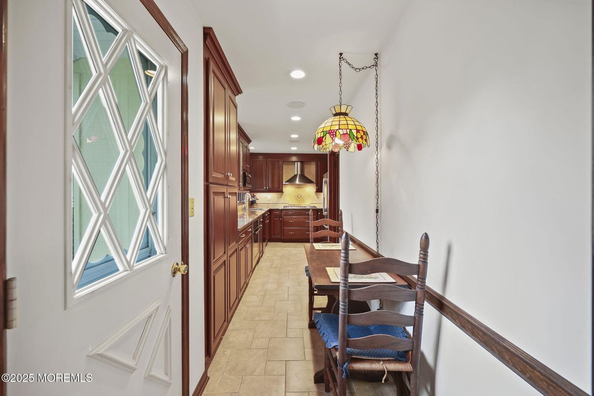 Dining room, Interior, Kitchen, Pendant Lights, Recessed Lighting