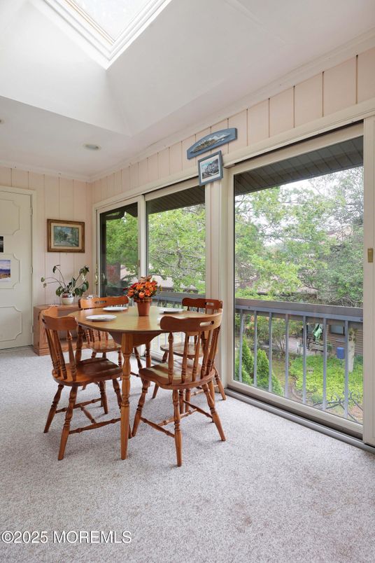 Dining room, Interior