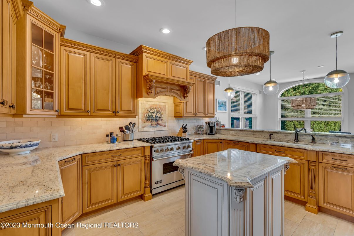 Interior, Kitchen, Pendant Lights, Recessed Lighting, Stainless Steel Appliances