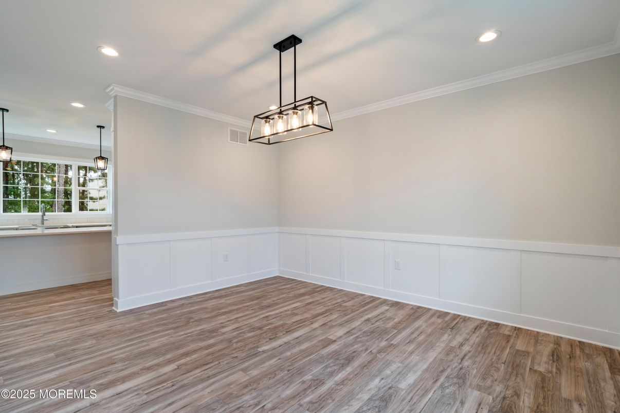 Empty room, Interior, Pendant Lights, Recessed Lighting, Wood Texture Flooring