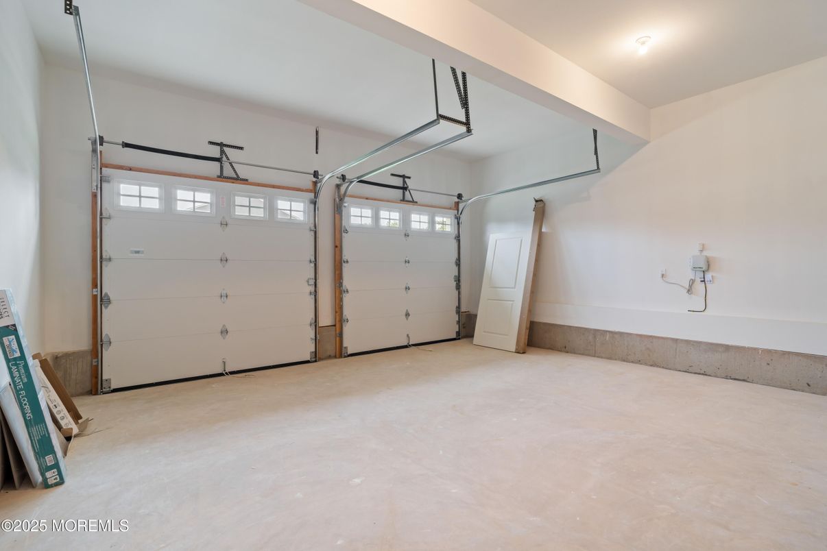 Garage, Interior