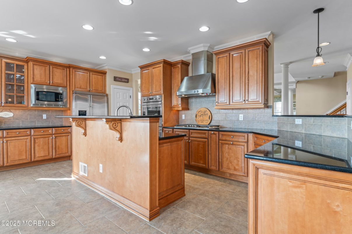 Interior, Kitchen, Pendant Lights, Recessed Lighting, Stainless Steel Appliances