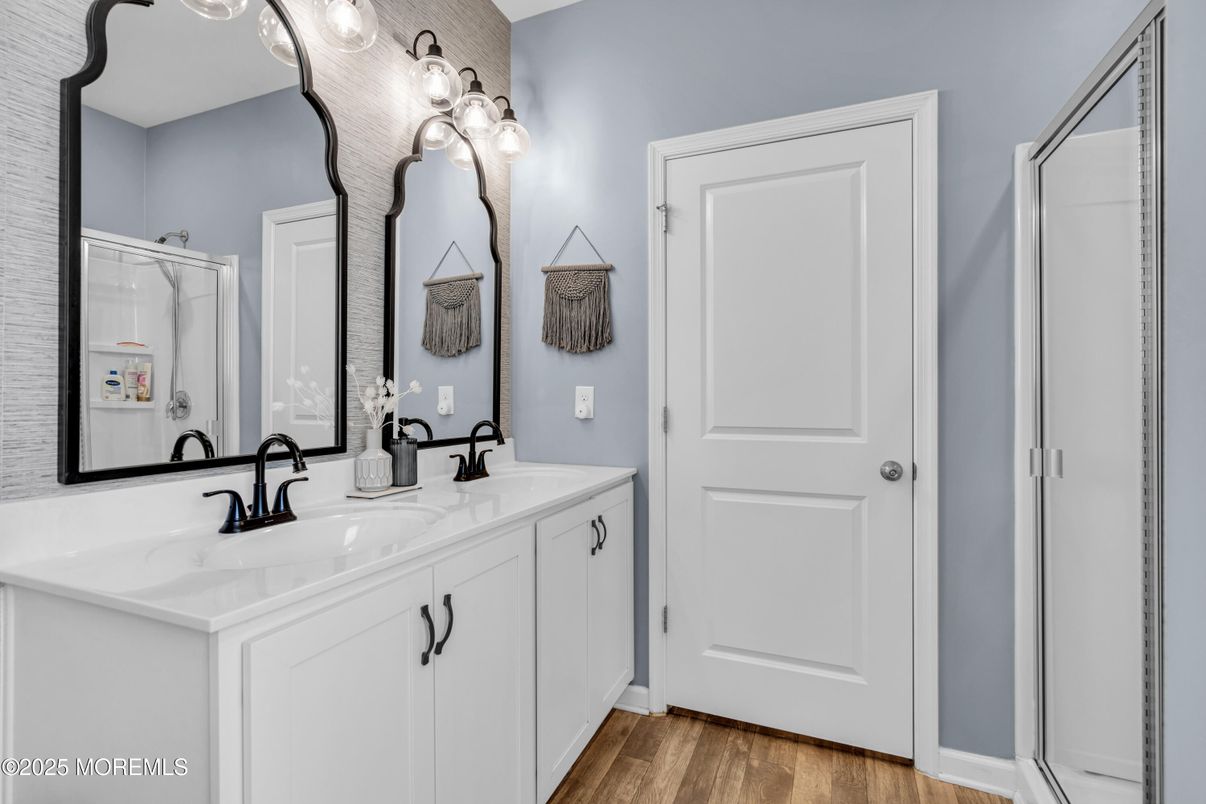 Bathroom, Dual Sink Vanities, Interior, Wood Texture Flooring