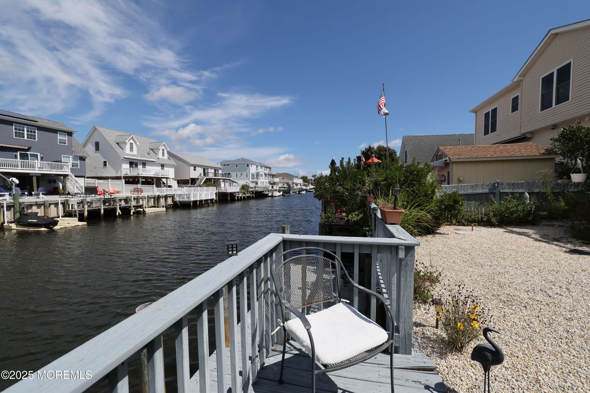 Exterior, Water