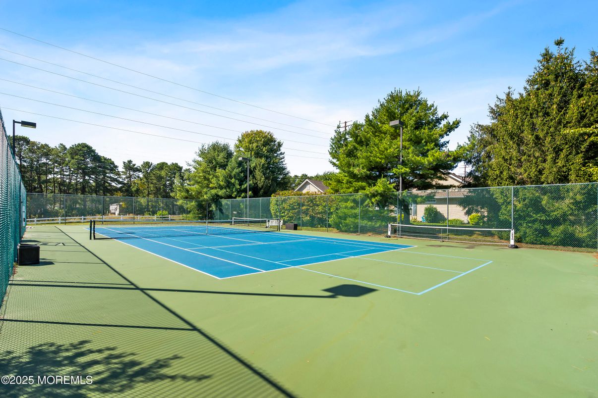Exterior, Tennis Courts