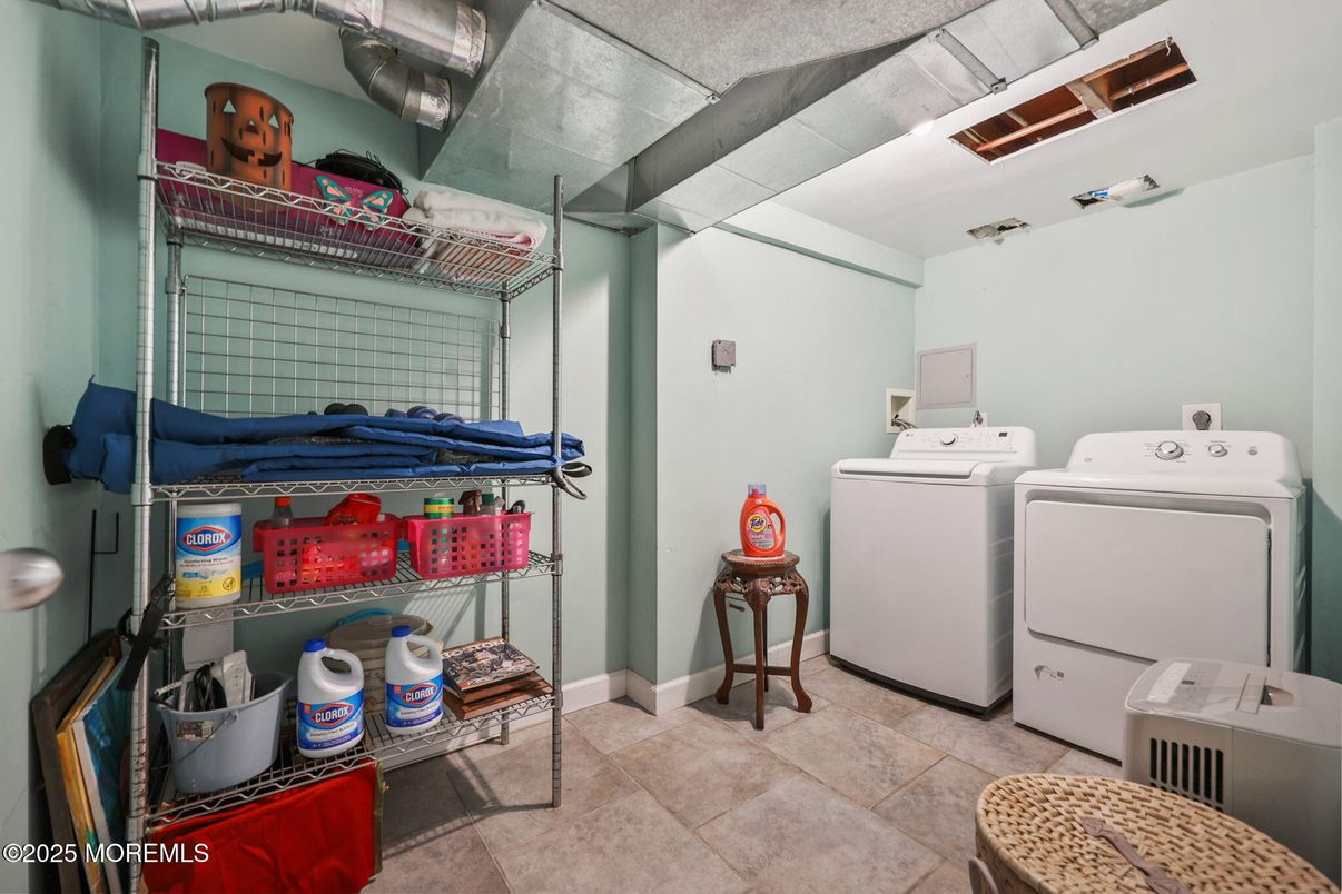Interior, Washer