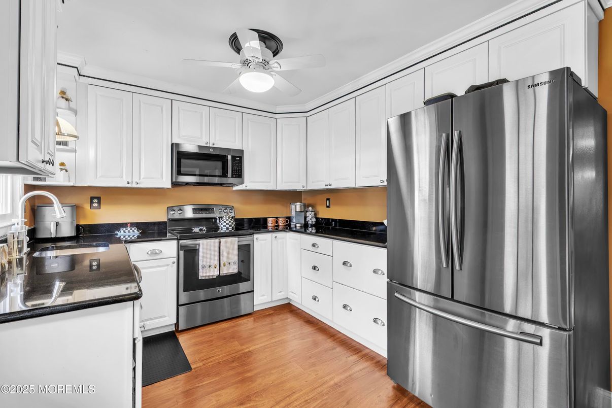 Interior, Kitchen, Stainless Steel Appliances, Wood Texture Flooring