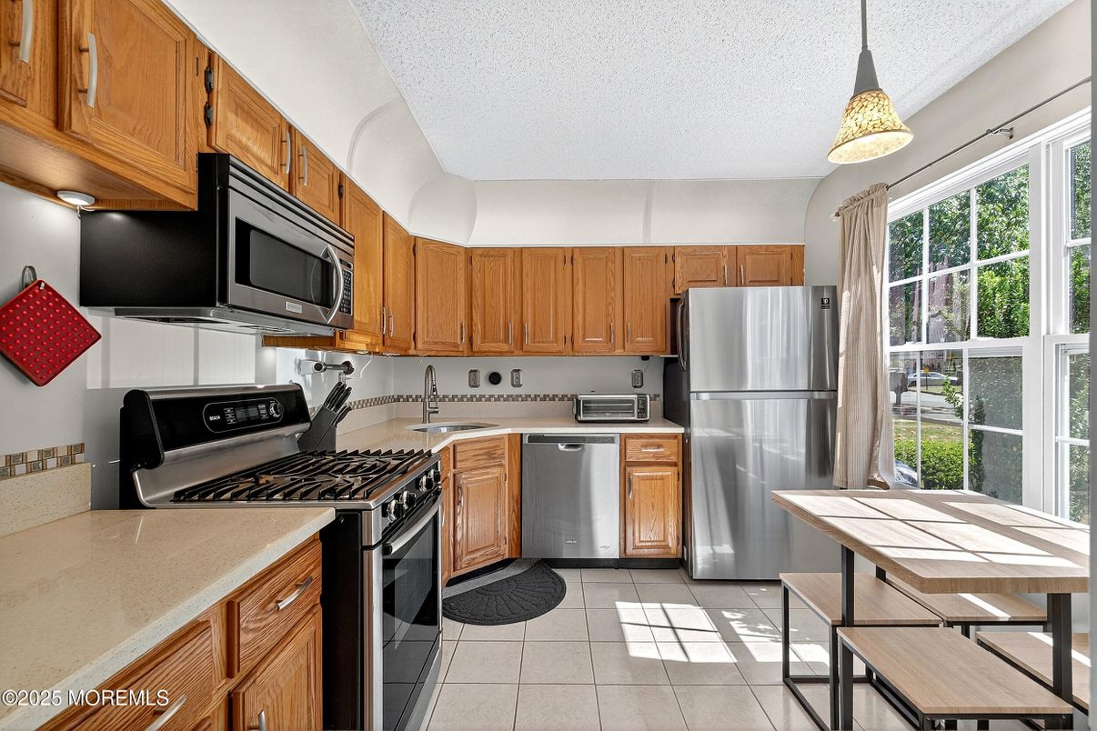 Interior, Kitchen, Pendant Lights, Stainless Steel Appliances