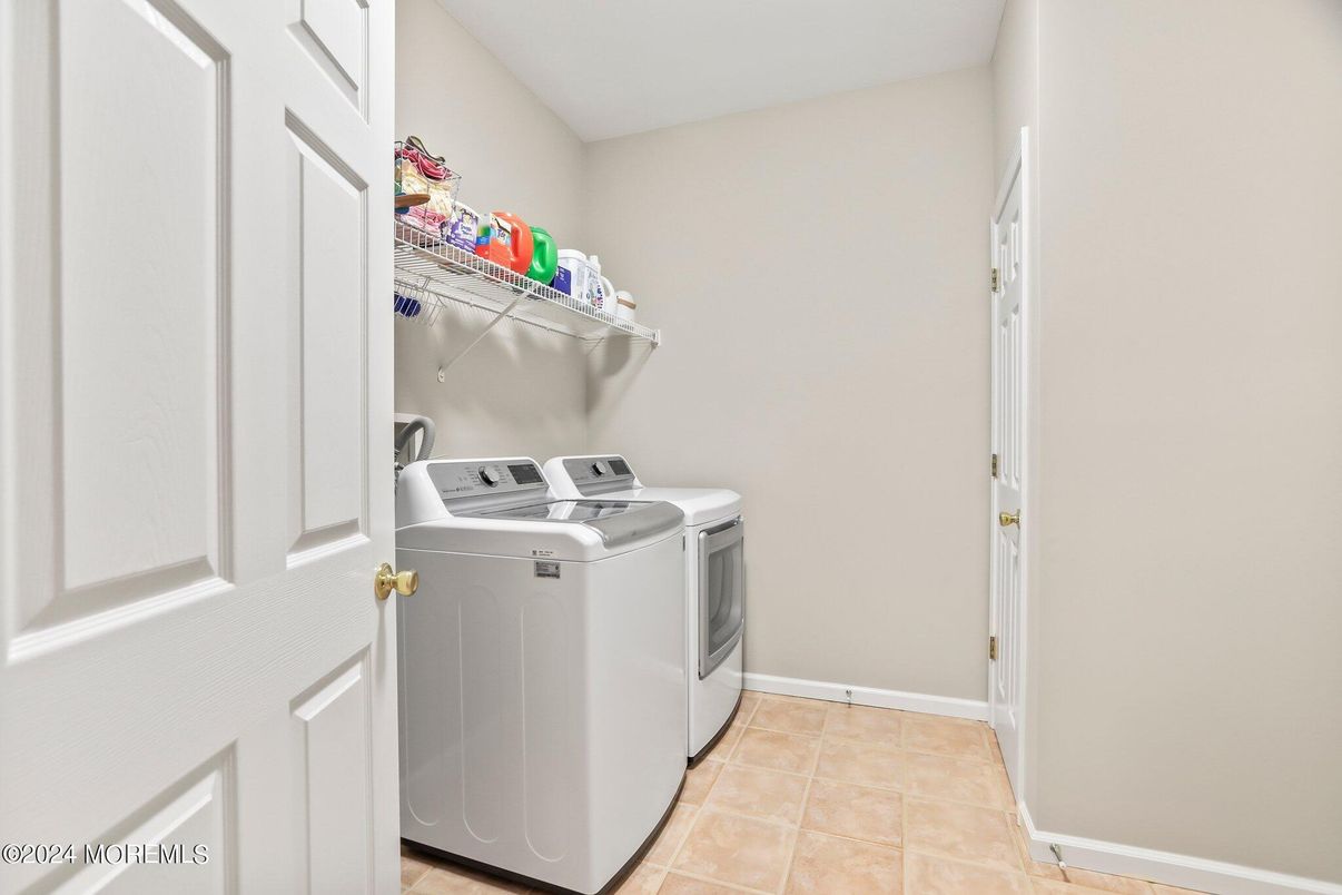 Interior, Washer