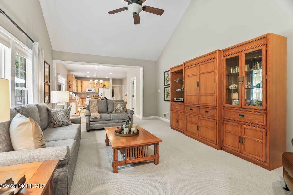 Chandelier, Interior, Kitchen, Living room, Recessed Lighting