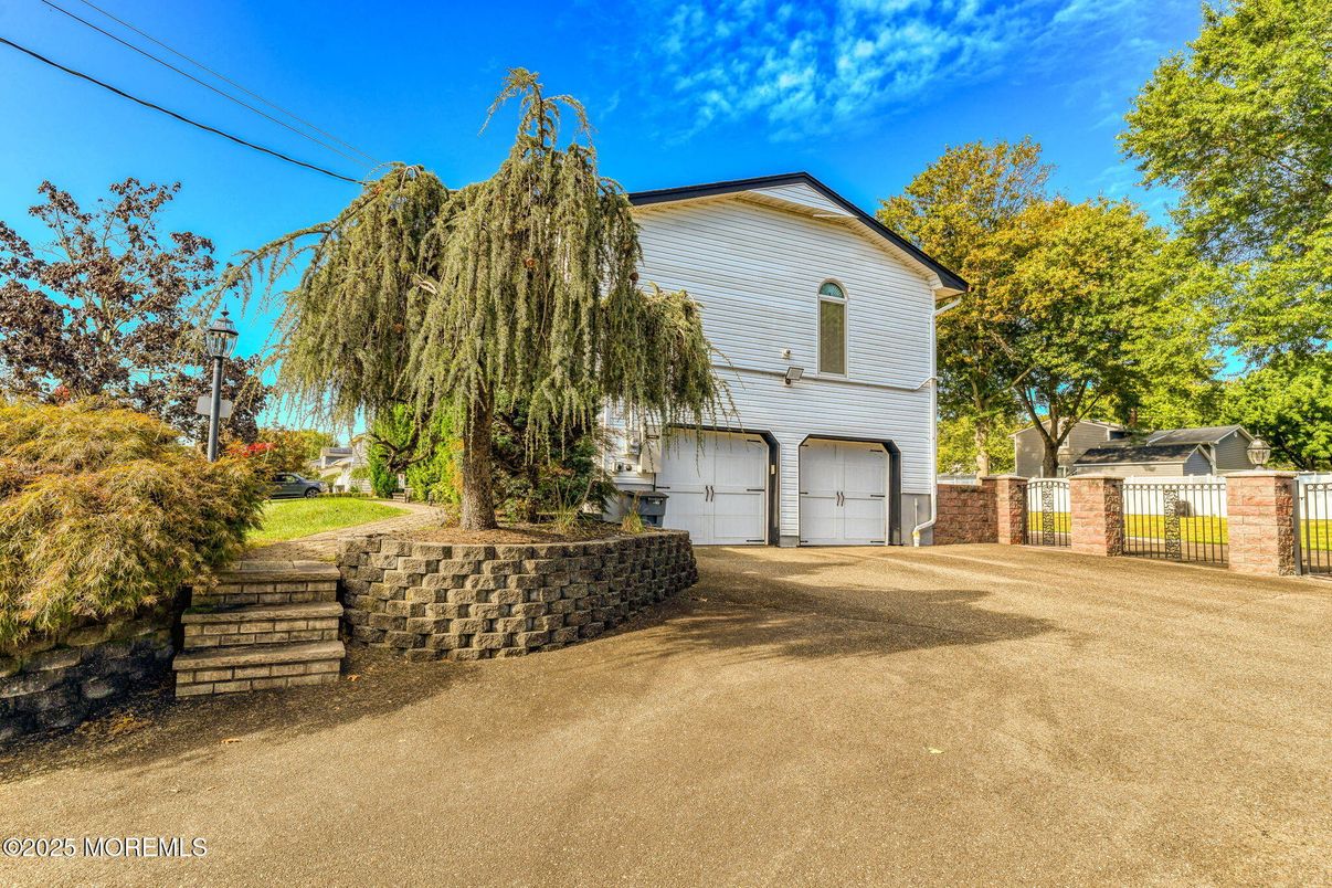 Backyard, Detached Garage, Exterior