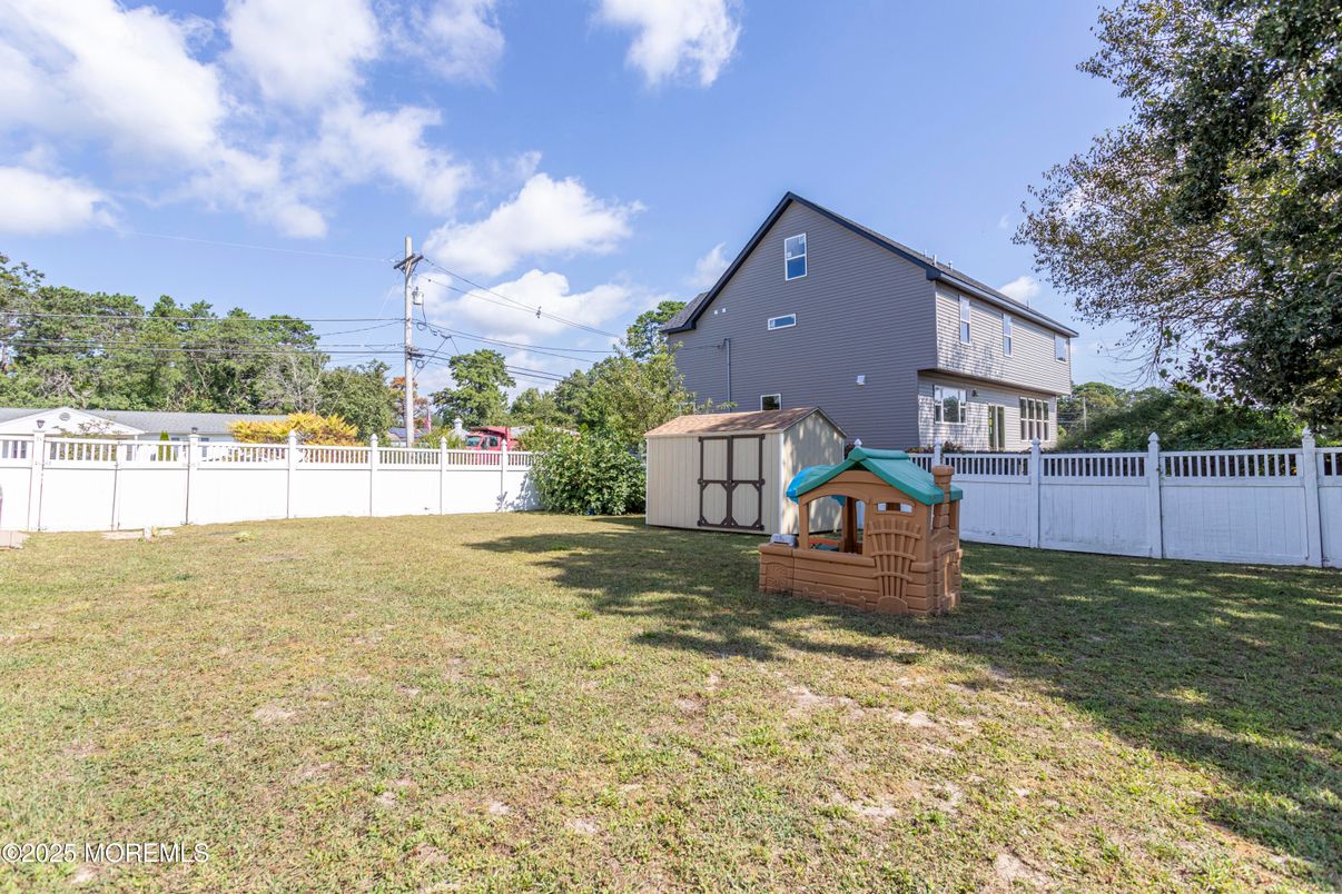 Backyard, Exterior, Playground