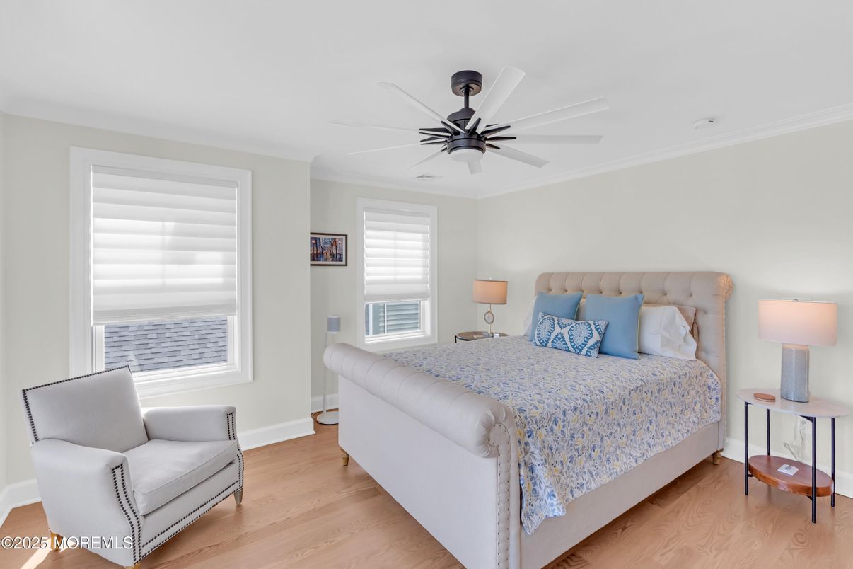 Bedroom, Interior, Water, Wood Texture Flooring