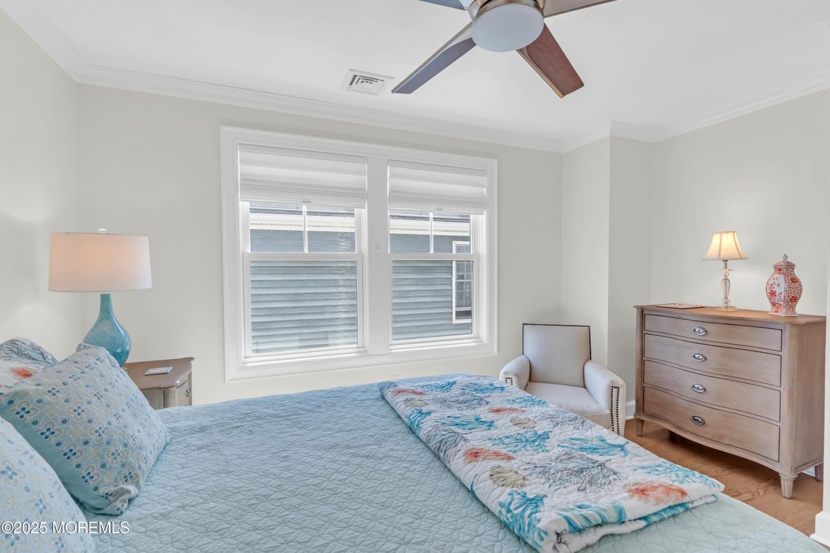 Bedroom, Interior, Water