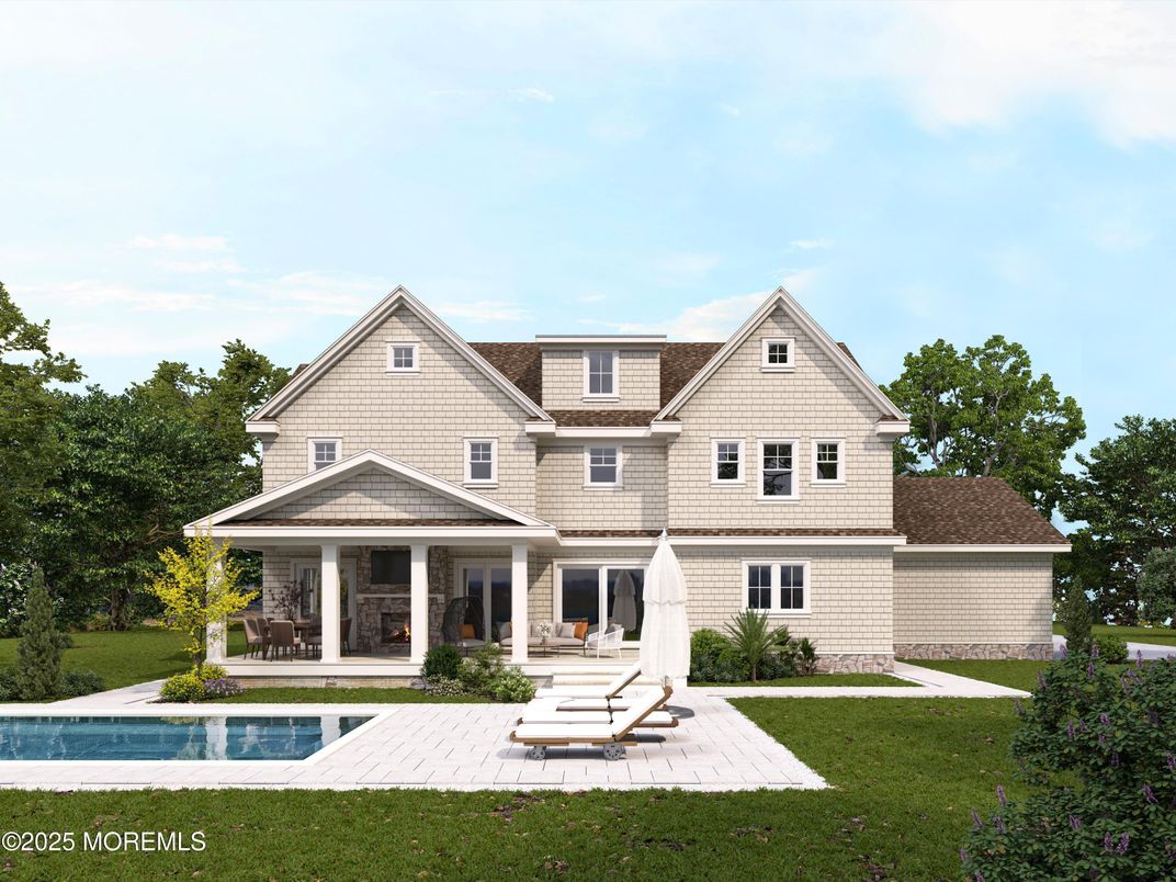 Exterior, Facade, Pool, Farmhouse