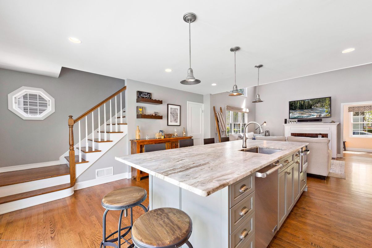 Interior, Kitchen, Pendant Lights, Recessed Lighting, Wood Texture Flooring