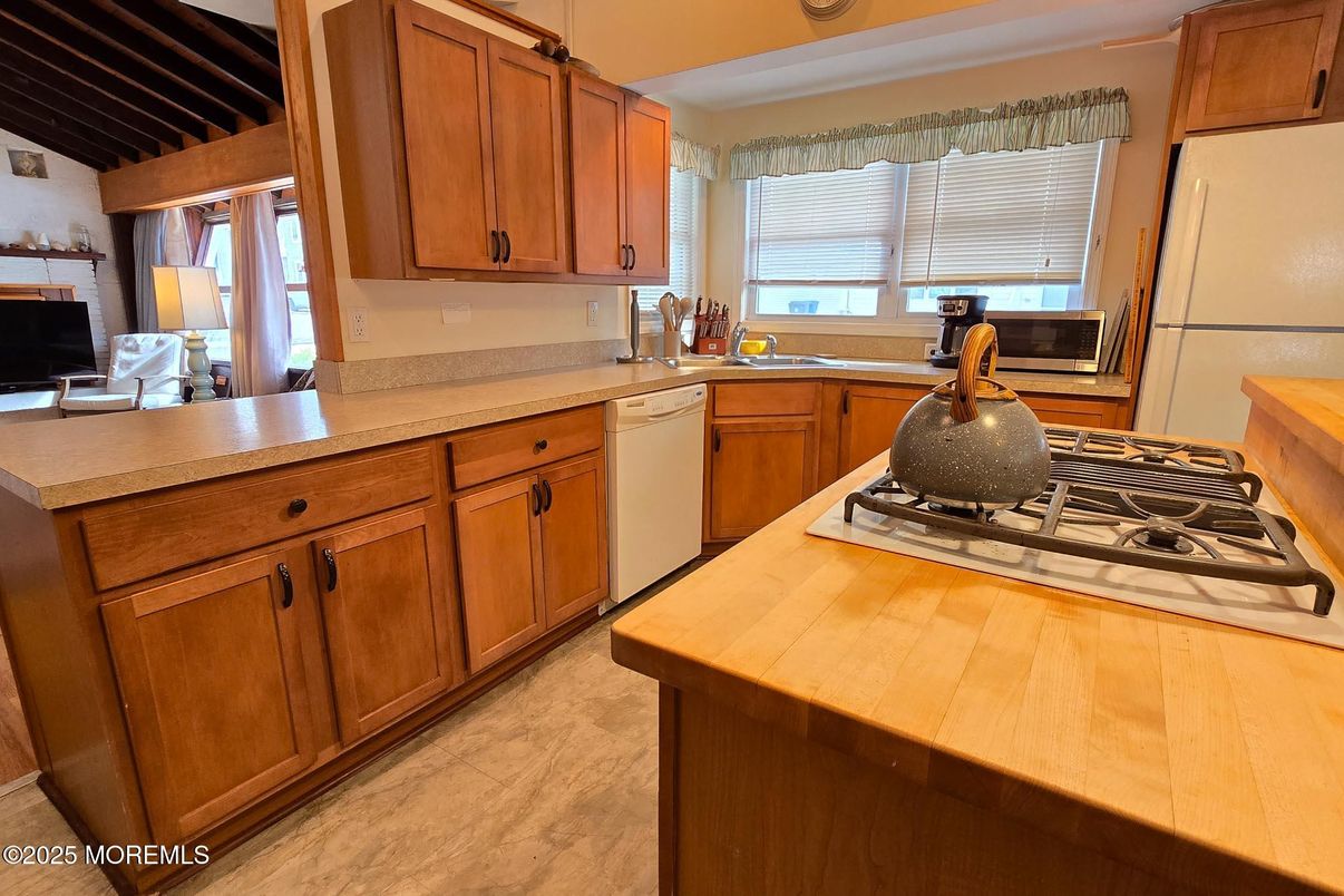 Interior, Kitchen, Wood Texture Flooring