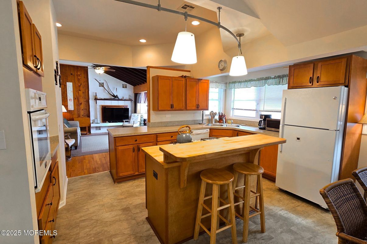 Interior, Kitchen, Pendant Lights, Recessed Lighting