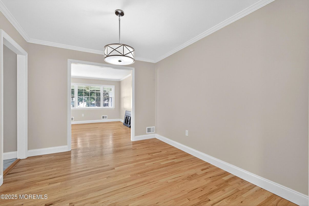 Empty room, Interior, Pendant Lights, Wood Texture Flooring