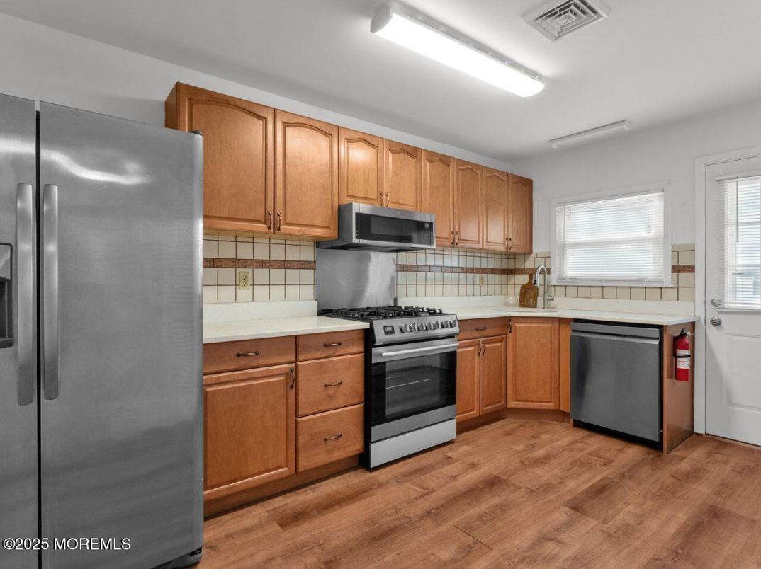 Interior, Kitchen, Stainless Steel Appliances, Wood Texture Flooring