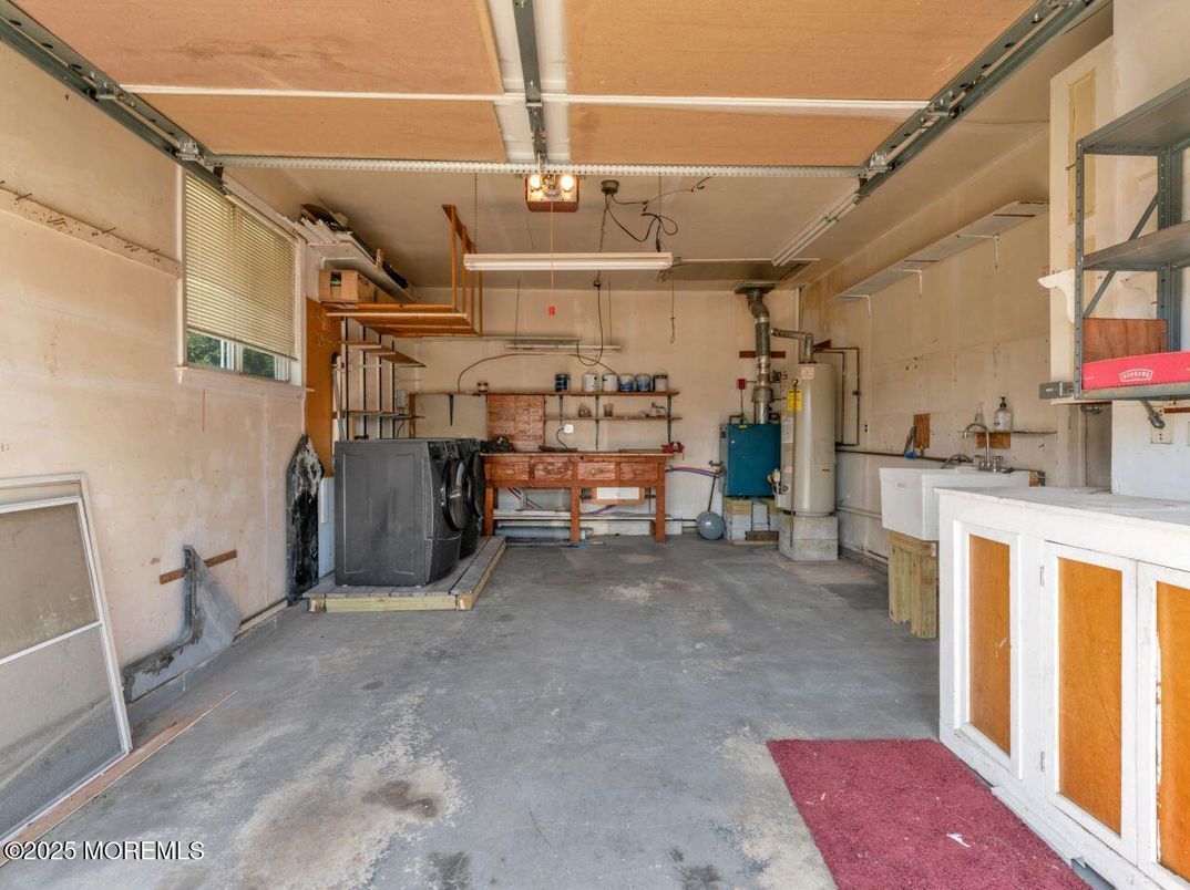 Garage, Interior