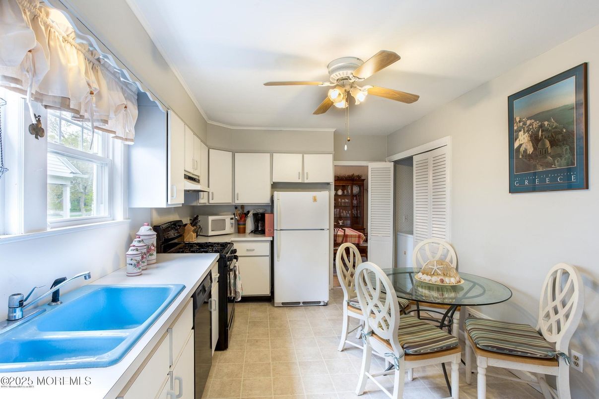 Dining room, Interior, Kitchen