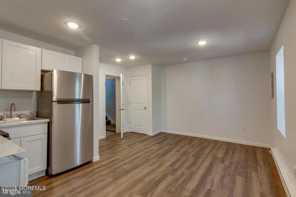 Interior, Kitchen, Recessed Lighting, Wood Texture Flooring