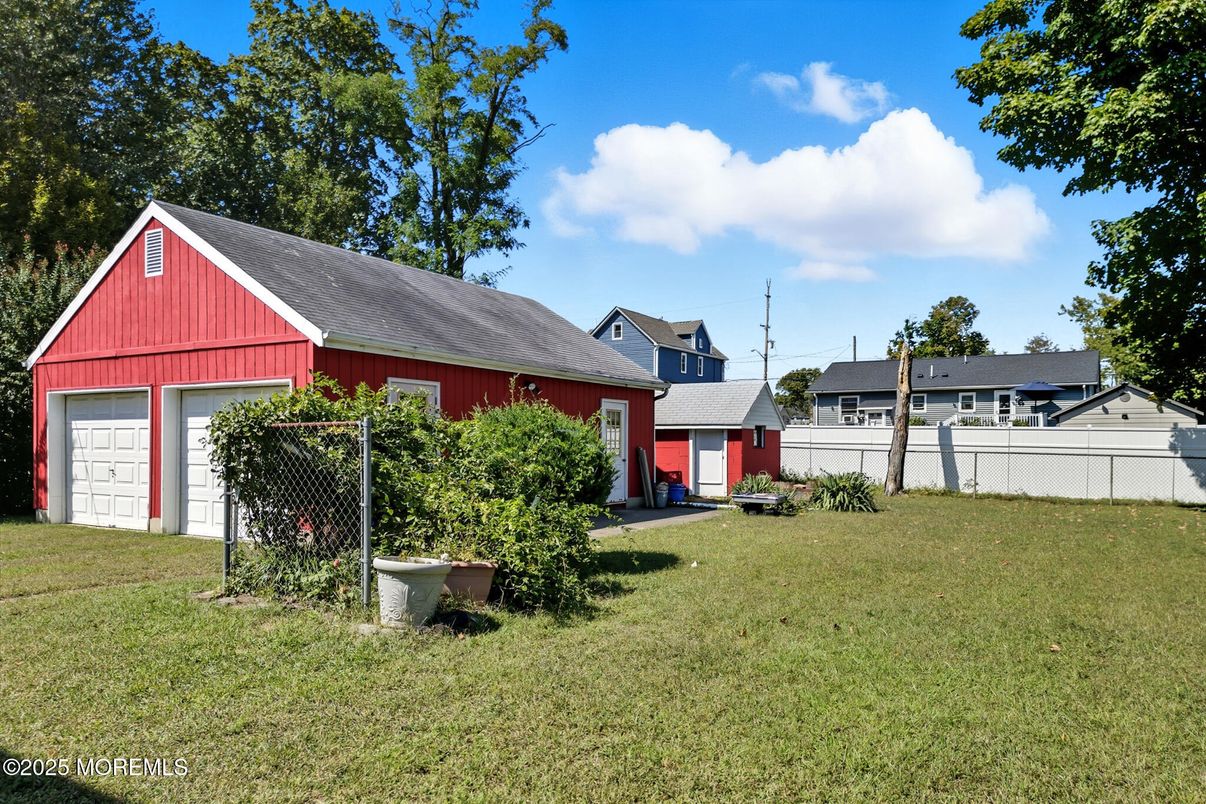 Backyard, Detached Garage, Exterior