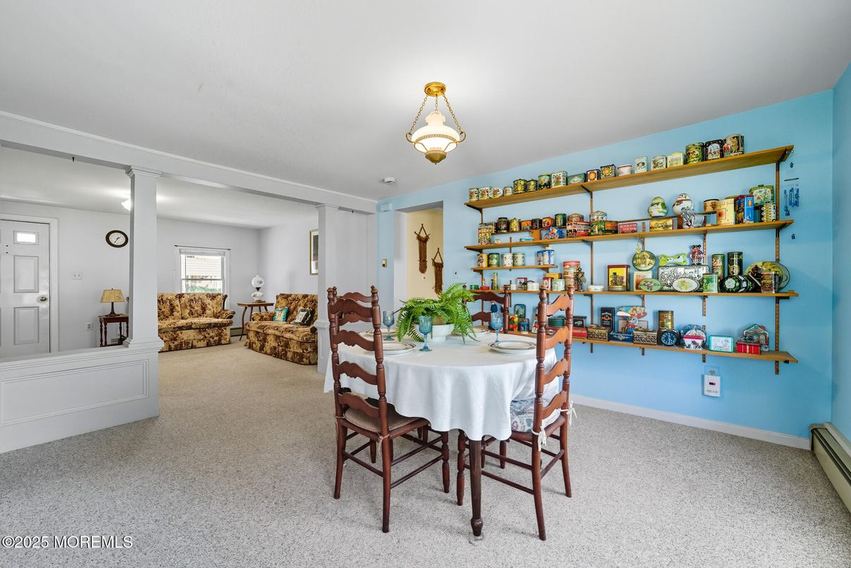 Dining room, Interior