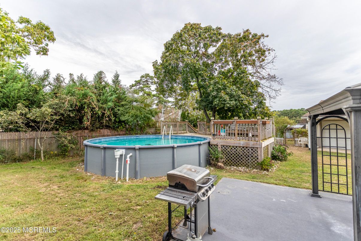 Backyard, Exterior, Pool