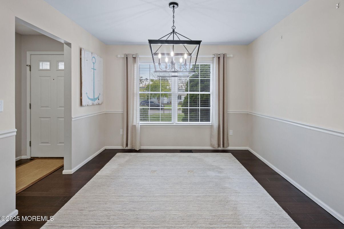 Empty room, Interior, Pendant Lights, Wood Texture Flooring