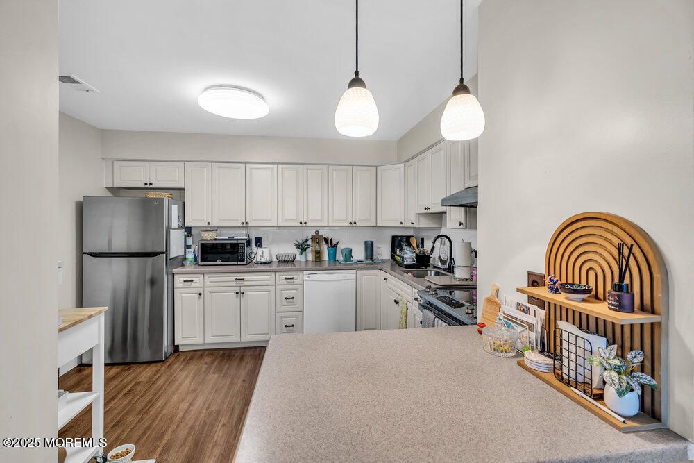 Interior, Kitchen, Pendant Lights, Stainless Steel Appliances, Wood Texture Flooring
