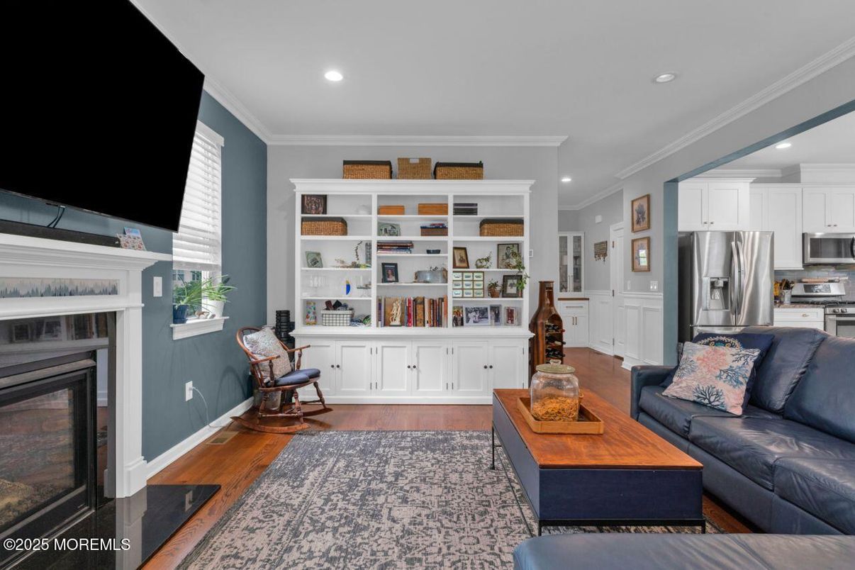 Interior, Kitchen, Living room, Recessed Lighting, Stainless Steel Appliances, Wood Texture Flooring