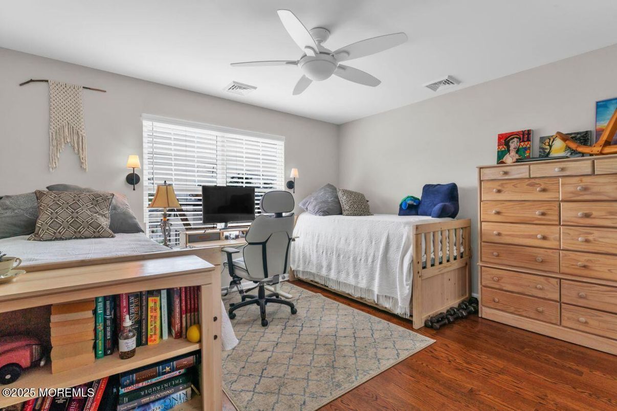 Bedroom, Home Office, Interior, Wood Texture Flooring