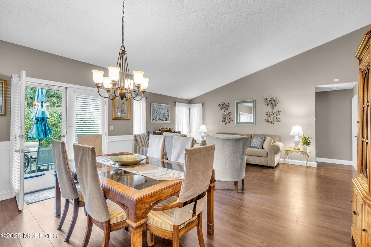 Chandelier, Dining room, Interior, Living room, Wood Texture Flooring