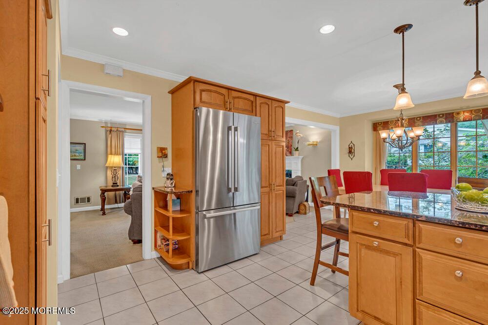 Chandelier, Dining room, Interior, Kitchen, Pendant Lights, Recessed Lighting, Stainless Steel Appliances