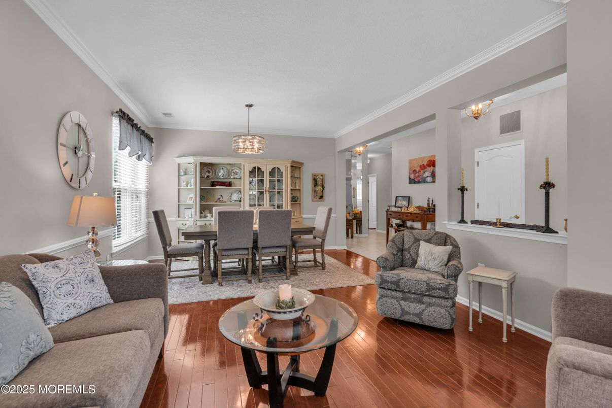 Chandelier, Dining room, Interior, Living room, Wood Texture Flooring