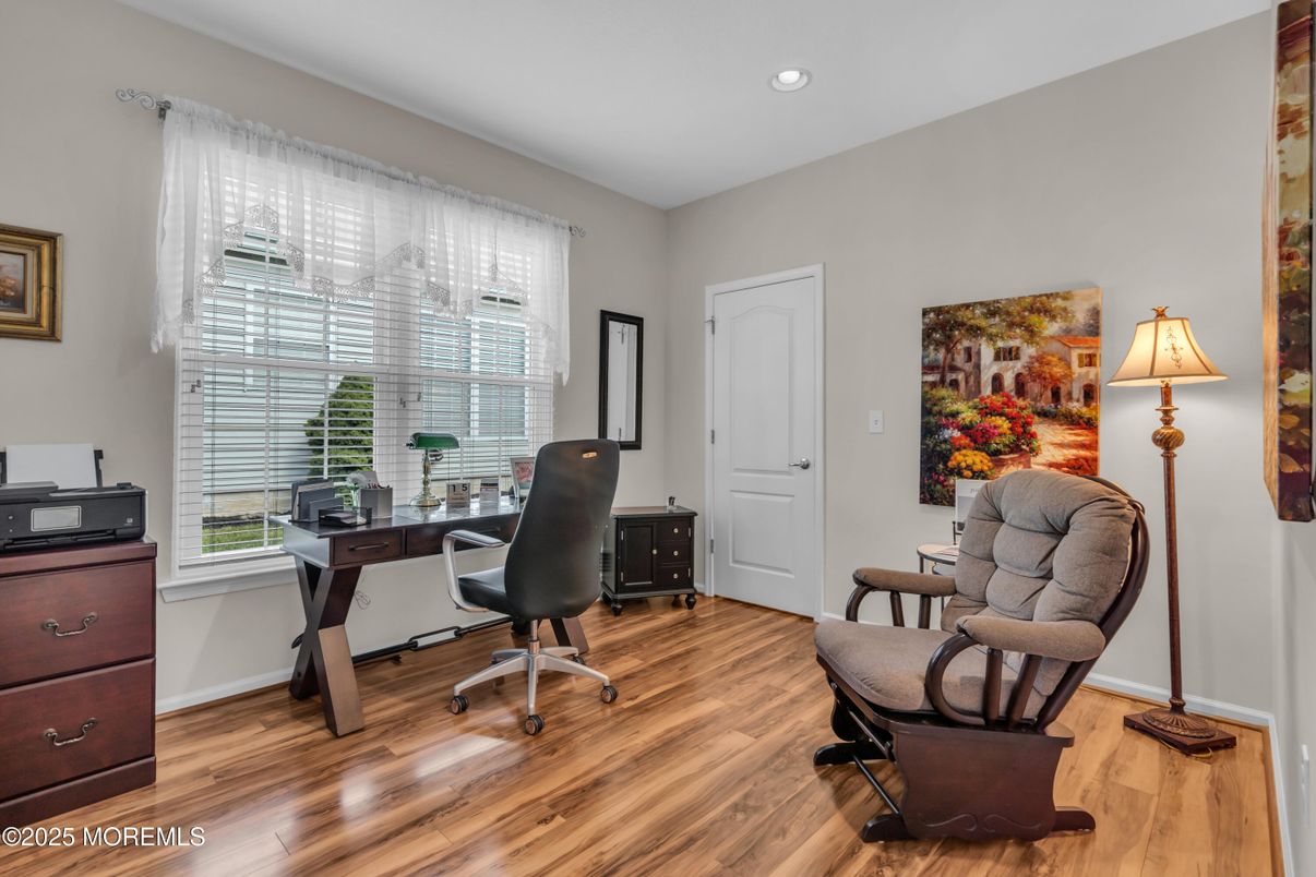 Home Office, Interior, Recessed Lighting, Wood Texture Flooring